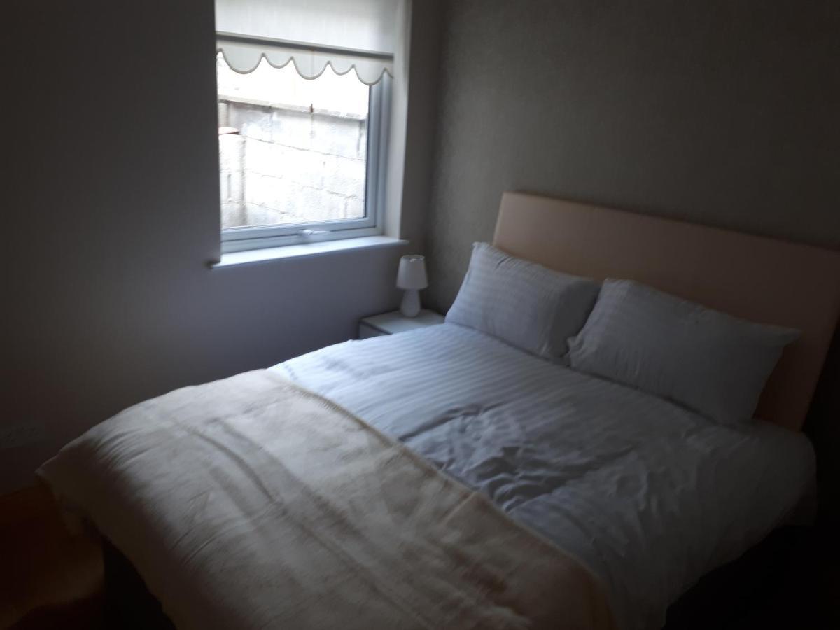 One Double Bedroom Flat Dublin Eksteriør bilde
